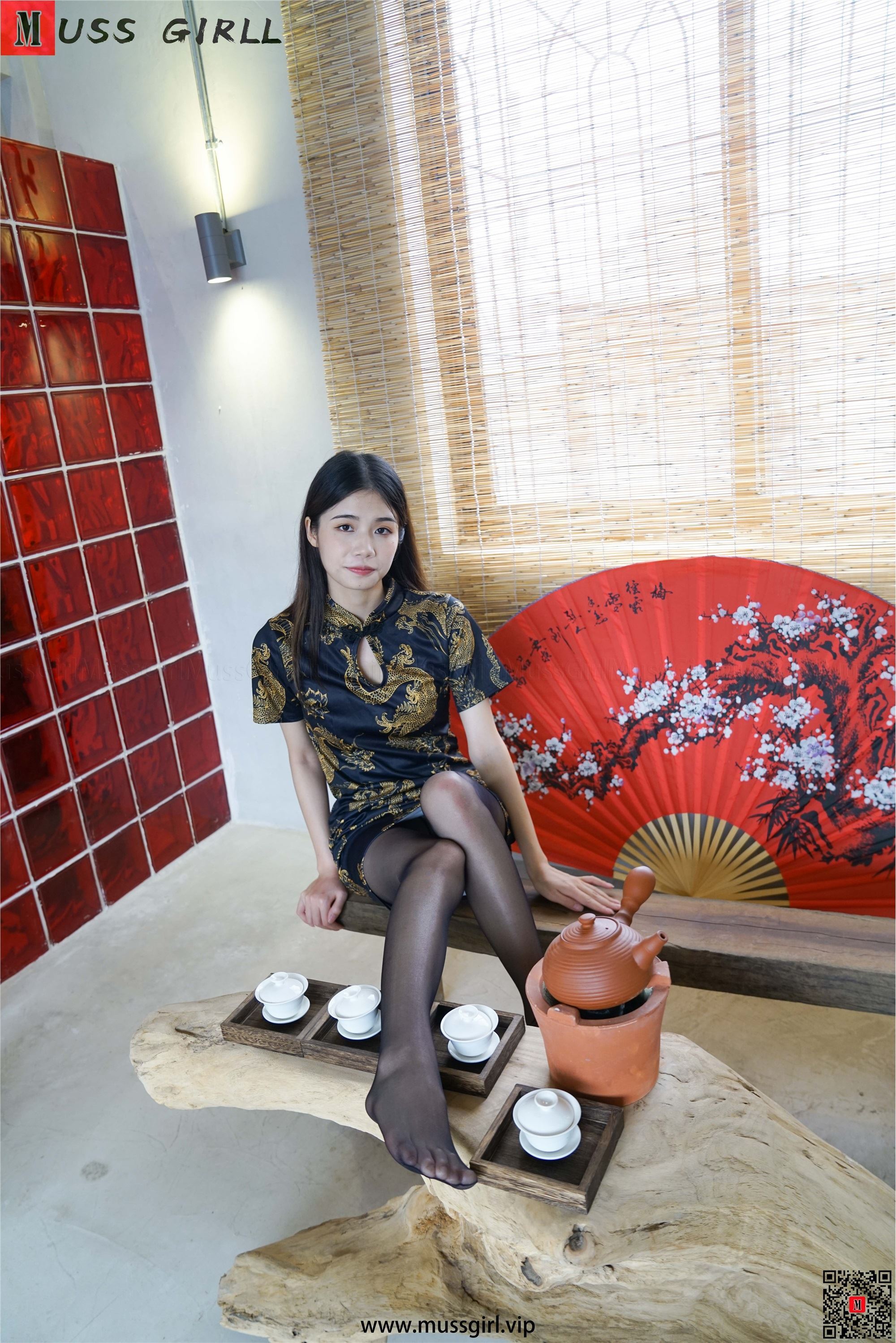 MussGirl慕丝女郎  NO.222 茶与黑丝